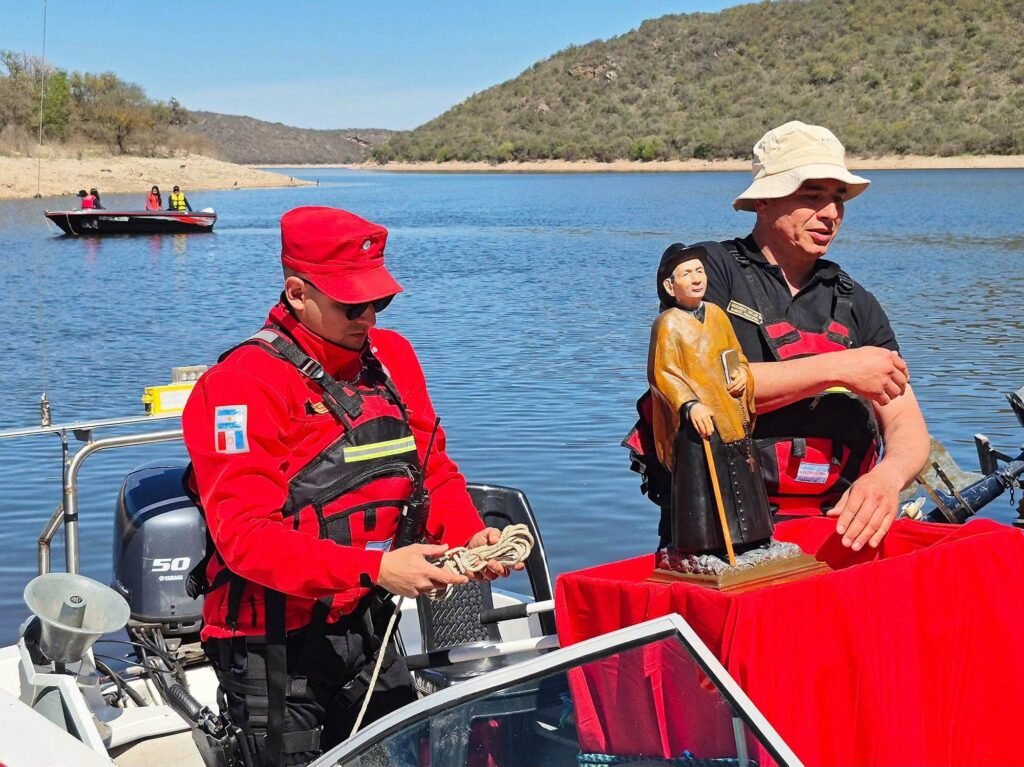 Brochero navegó en Dique La Viña